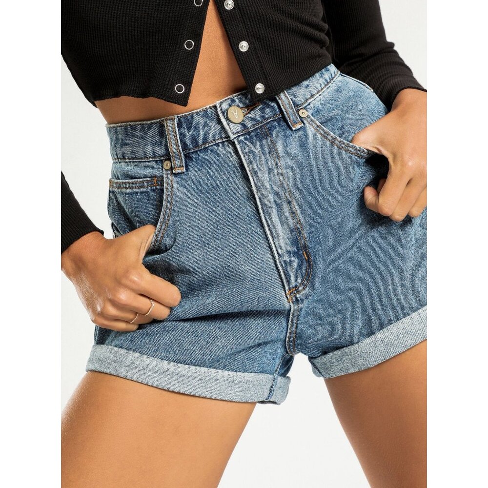 Abrand A High-Waisted Relaxed Shorts Blue Jean Denim Size 30  Summer Beach Vacay